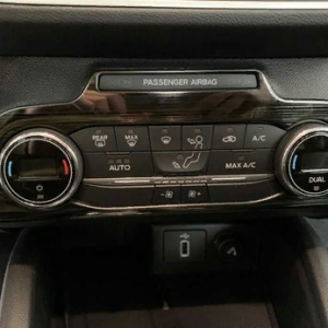 Ford Focus 2019+ Klima Panel Kaplama Titanyum Siyah