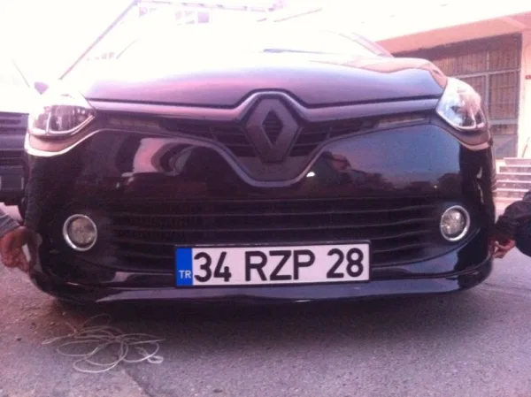 Renault Clio 4 Ön Tampon Karlığı Boyalı