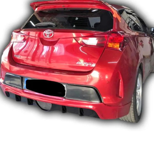 Toyota Auris 2015 Sonrası Difüzör Boyalı